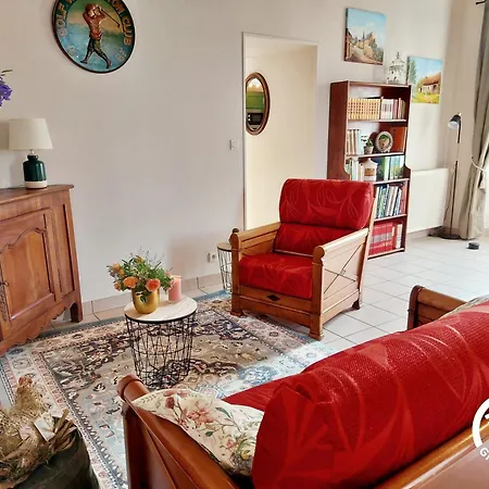 La Porte Cochere, 2 Jusqu'a 4 Personnes 3* Saulges