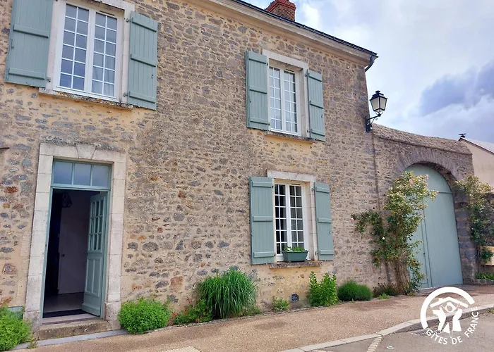 La Porte Cochere, 2 Jusqu'a 4 Personnes 3* Saulges