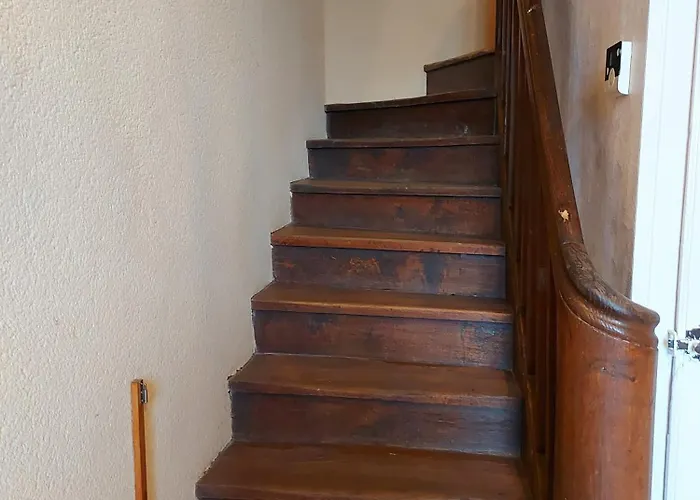 La Porte Cochere, 2 Jusqu'a 4 Personnes Bed & Breakfast Saulges